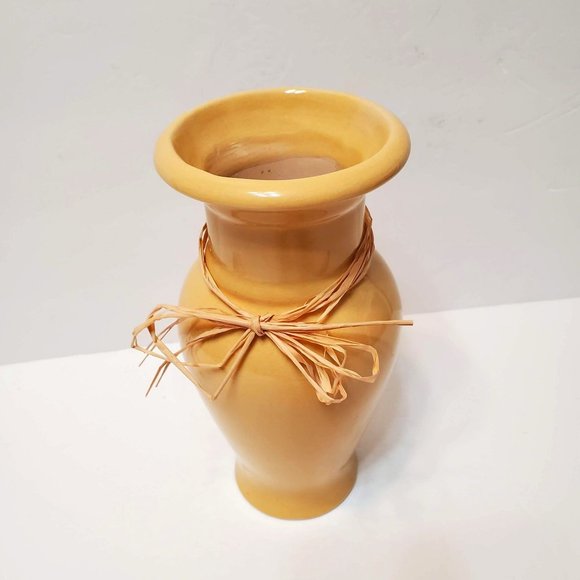 Hosley Potteries Vase, Hand Crafted Pottery, Yellow Ceramic Vase, 8" Studio Art - Picture 1 of 7